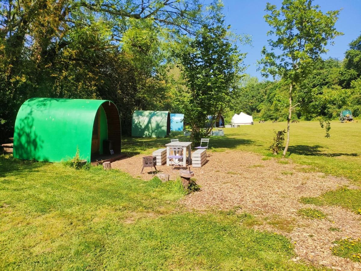 Hotel Battle Pods And Bells Glamping Zewnętrze zdjęcie